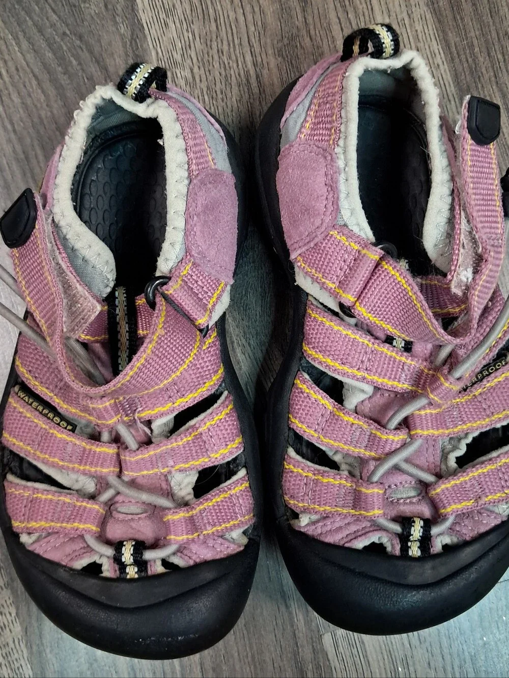 Keen Newport H2 Crocus Pink Waterproof Sandals Hiking Youth Girls US 10 EU 28